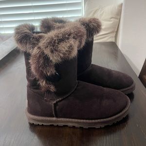 UGG size 10 women great condition.